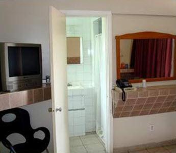 Pleasant Stay Motel Ancaster Екстериор снимка